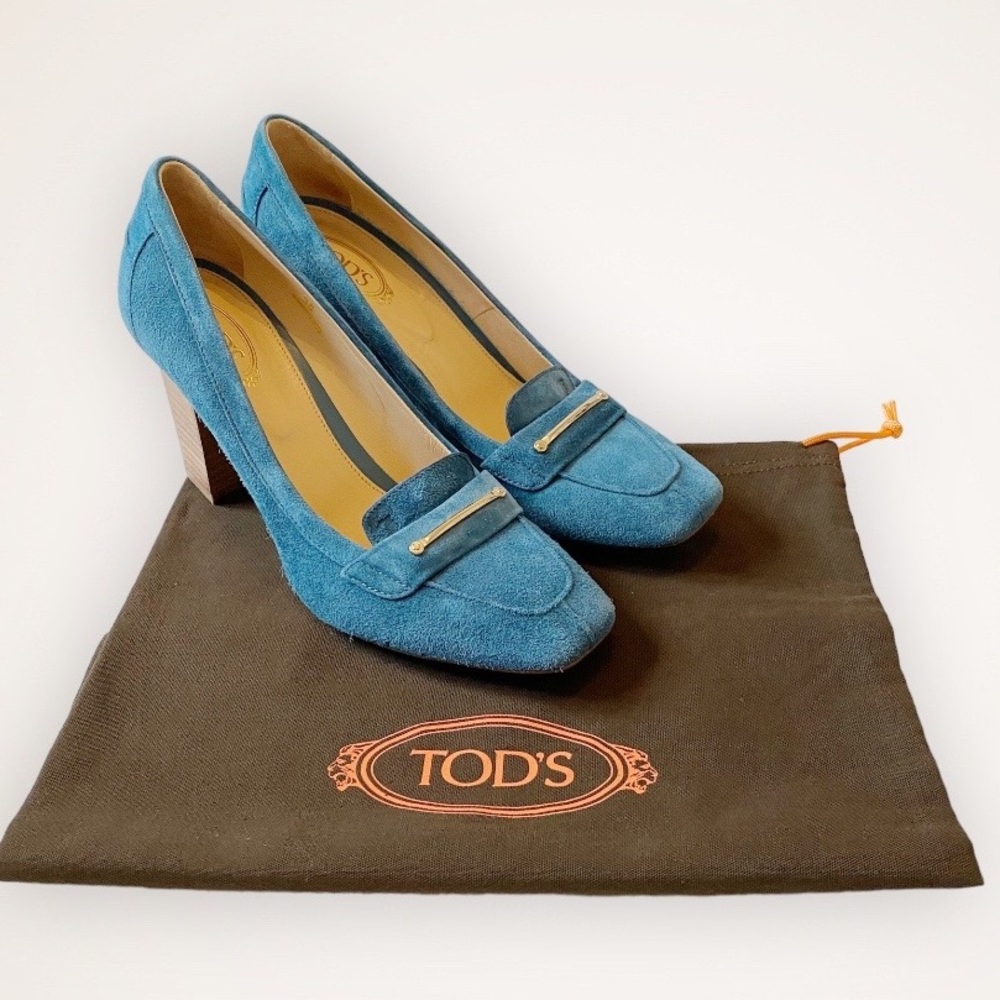 Tod’s Embellished Suede Gommino Sole Pumps - Teal Blue - 38